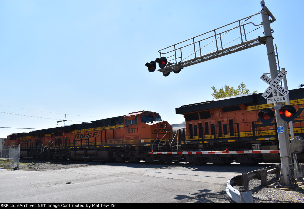 BNSF 8371 7928